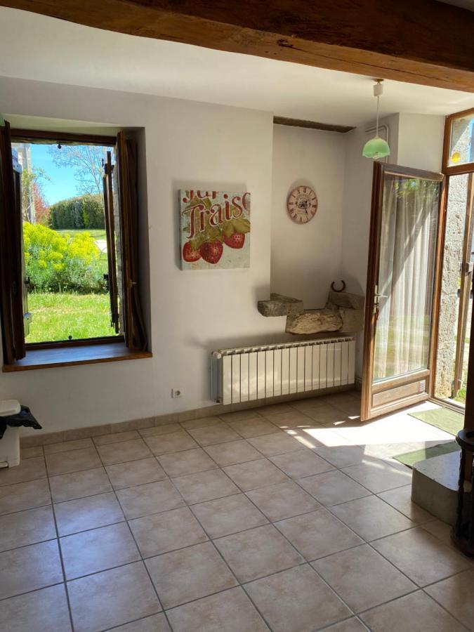 Chez Sophie - Gite Et Gite Equestre Clermont-Dessous Bagian luar foto